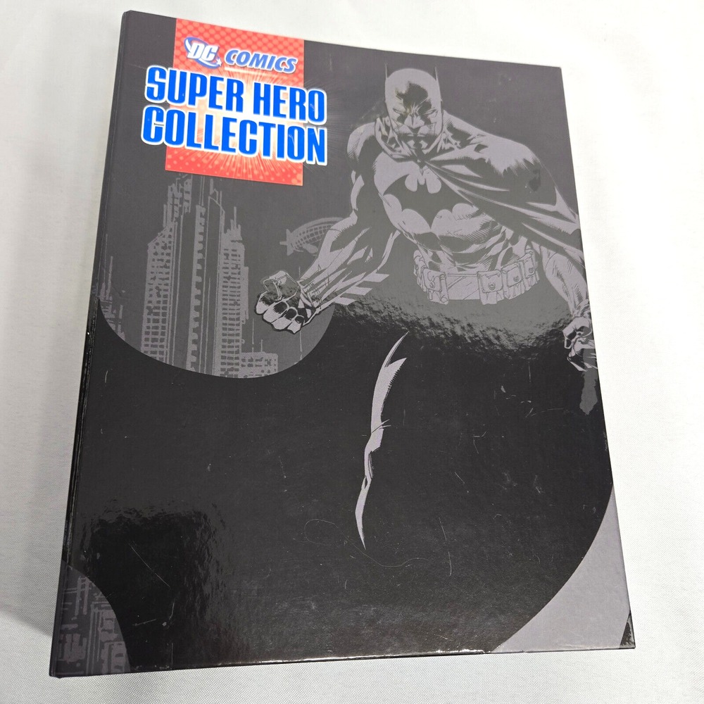 DC Comics Super Hero Collection 19 Heros & Villans in Official DC Comics Binder